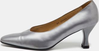 Ferragamo Grey Leather Round Toe Pumps