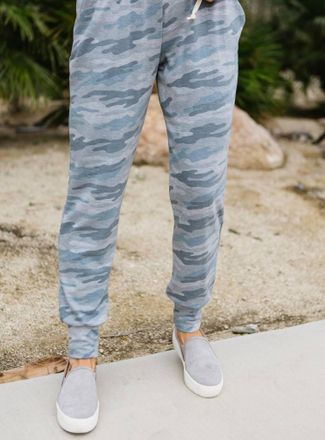 Elan Jogger In Blue Camo