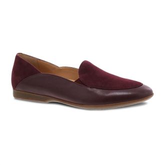 Dansko Womens Lace Loafer In Wine Glazed