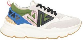 Emanuelle Vee Sneakers