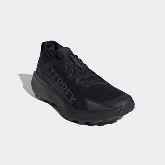ADIDAS TERREX Trailrunningschuh ADIDAS TERREX AGRAVIC GTX, Herren, Gr. 42,5, schwarz (core schwarz, core schwarz, grau six), Textil, Schuhe Trailrunningschuh, wasse