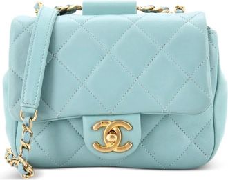 Chanel In The Loop Flap Bag Quilted Lambskin Small crossbody bag - Blu