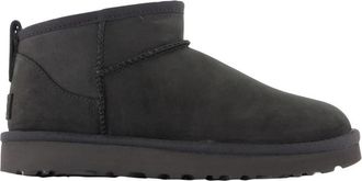UGG Klassieke Ultra Mini Nubuck Enkellaarsjes - Dames - Winterlaarzen - Zwart - 38 EU - Leer - Schoenen