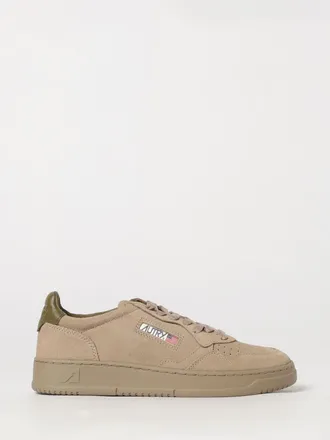 Autry Medalist Low Trainers in Smooth Calfskin with Perforated Toe
