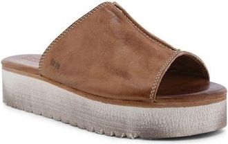 Bed St&uuml; Fairlee II Platform Slide in Tan Rustic at Nordstrom, Size 9.5