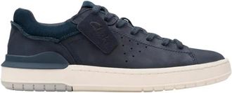 Clarks Schoenen, Heren, Blauw, 40 EU, Suède, Blauwe Retro Sneakers met Modern Comfort