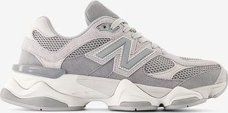 New Balance Niedrige Sneakers aus Wildleder 9060