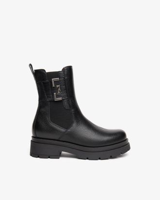 Nero Giardini Womens Rivalba Chelsea Boot In Dream Nero