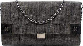 Chanel Pre-owned Clutches, female, Gray, Size: ONE SIZE Pre-owned Square Quilted Denim Shoulder Bag