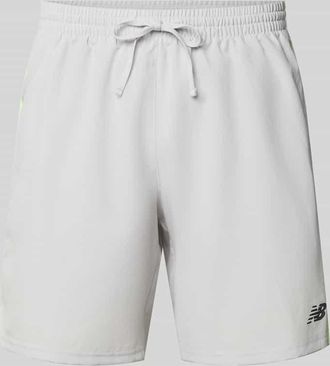New Balance Shorts mit elastischem Bund und Logo in Hellgrau, Gr&ouml;&szlig;e XXL
