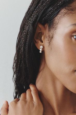 Nadri Maisie Pearl Post Earrings