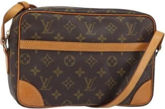 Louis Vuitton Pre-owned Cross Body Bags, female, Brown, Size: ONE SIZE Pre-owned Canvas Cross Body Bag