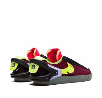 Nike Textile & Rubber Sole Sneaker - Multicolor
