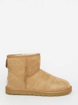 UGG Classic Mini