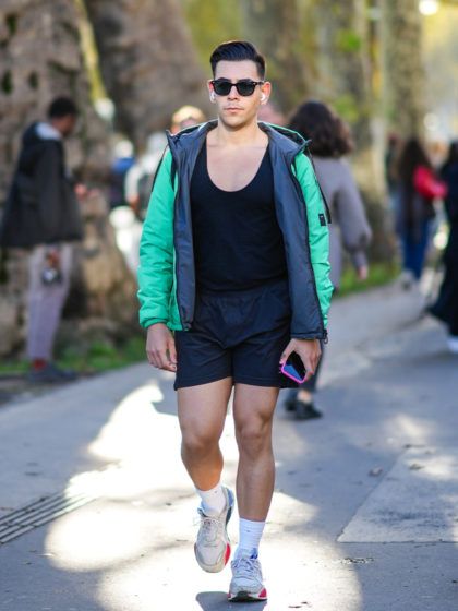 Aufgepasst: Wir haben die passende Sportbekleidung für jeden Typ Mann