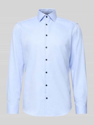 Christian Berg Regular Fit Business Hemd aus Baumwolle mit Kentkragen in Bleu, Gr&ouml;&szlig;e 39/40
