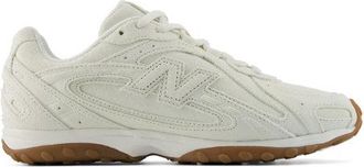 New Balance Unisex 204L en Blanco, Cuero, Talla 37.5