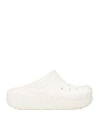 Crocs FOOTWEAR - Mules & Clogs sur YOOX.COM