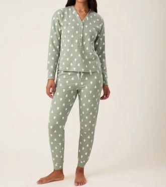 Kindred Bravely Waffle Maternity Nursing Lounge Set In Sage Tree