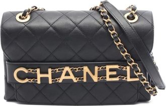 Chanel 2019 Medium Quilted Calfskin Enchained Flap crossbody bag - Zwart