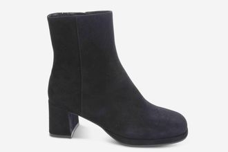 Vaneli Womens Vanity Bootie In Black Suede