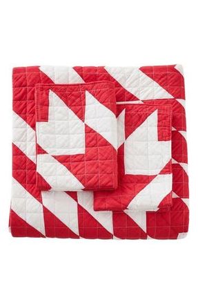 Melange Home Star Patch Patchwork Quilt Set in Red at Nordstrom Rack, Size Queen