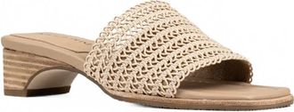 Donald J Pliner Womens Clodie Sandals In Sand Woven