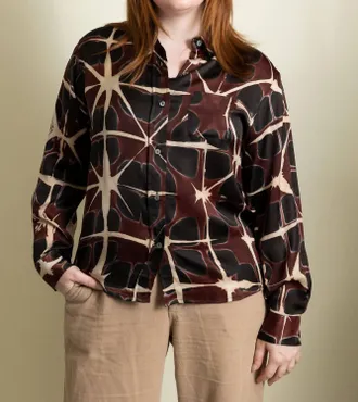 Yavi Giany Button Down Top In Abstract Pansy