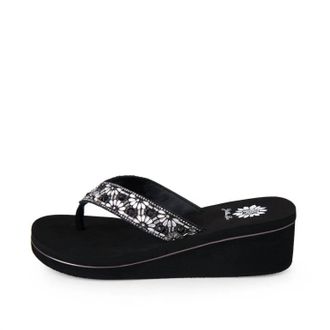 Yellow Box Womens Savira Wedge Sandal In Black