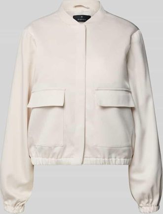 Monari Bomberjacke aus Satin mit Pattentaschen in Ecru, Gr&ouml;&szlig;e 34