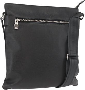 Louis Vuitton Sasha Taiga Leather Black Leather Handbag (Pre-Owned)