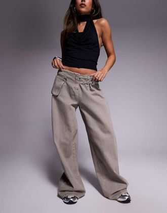 Princess Polly Paltrow - Jeans cargo con fondo ampio a vita medio alta color pietra con fibbia-Marrone