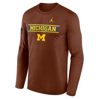 Nike Mens Michigan Courtside Jordan Brand Dri-FIT College Long-Sleeve T-Shirt in Brown | 0JTJ2GYMWN-VZG
