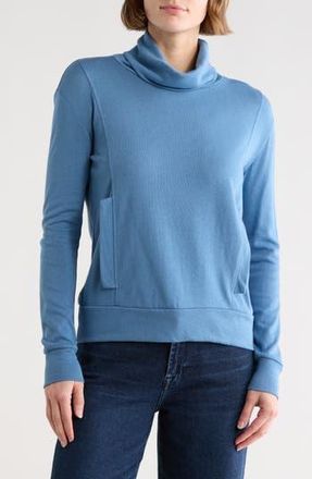 Go Couture Turtleneck Sweater in Lyons Blue at Nordstrom Rack, Size X-Large
