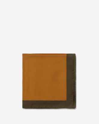 Saint Laurent Foulard Cassandre quadrato in twill di seta Woman UNI