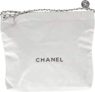 Chanel Pre-owned Womens Shiny Quilted Small 22 in White Calfskin Leather - Ecru - One Size