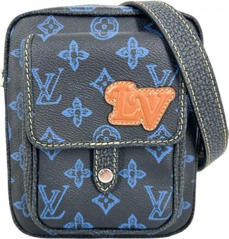 Louis Vuitton Navy Monogram Pochette Shoulder Bag (Pre-Owned)