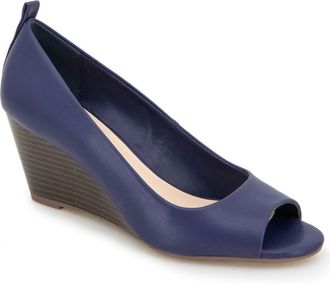 Kenneth Cole Reaction Elinor Wedge Pump in Navy Nappa at Nordstrom Rack, Size 7.5