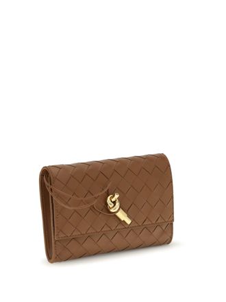 Bottega Veneta Womens Clutch Bag Andiamo Brass Tannin-Muse Lamb (ovis Aries) Make Up