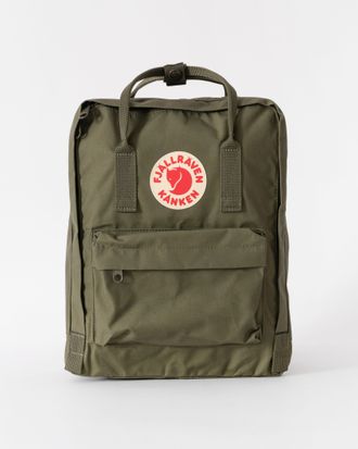 Fj&auml;llr&auml;ven Unisex Kanken Classic Backpack in Dark Green - One Size