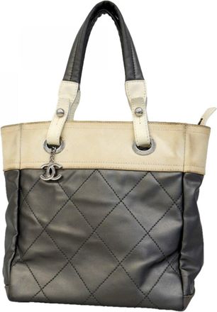 Chanel Gray White Canvas Tote Bag (Pre-Owned)