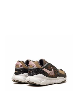 Nike Free Terra Vista Sneaker - Brown