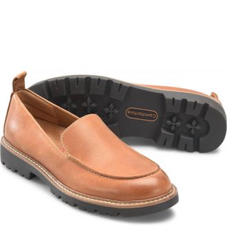 COMFORTIVA Womens Lindee Loafer In Luggage Tan