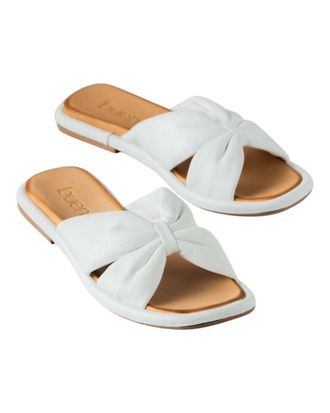 Bueno Womens Emily Sandals In White