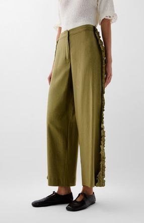 Scalpers Ruffle Prep Pant in Khaki at Nordstrom, Size Medium Eu