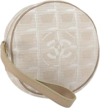 Chanel Pre-owned Clutches, female, Beige, Size: ONE SIZE Pre-owned Nylon Pouch