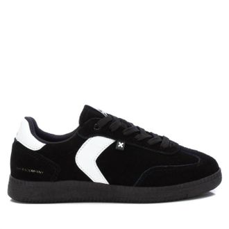 Xti Womens Trainer Sneakers In Black