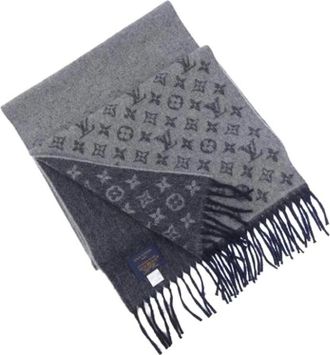 Louis Vuitton Pre-owned Scarves, male, Gray, Size: ONE SIZE Pre-owned Stole