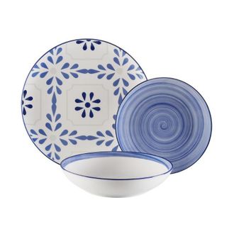 VERSA Versa Vajilla Porcelana 18 Piezas Azurita, Vajilla Azurita De 18 Piezas, Un Servicio De Mesa Elegante Que Aporta Un Estilo Mediterr&aacute;neo Distintivo A C