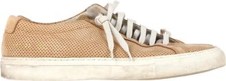 Common Projects Geperforeerde Sneakers in Bruin Leer